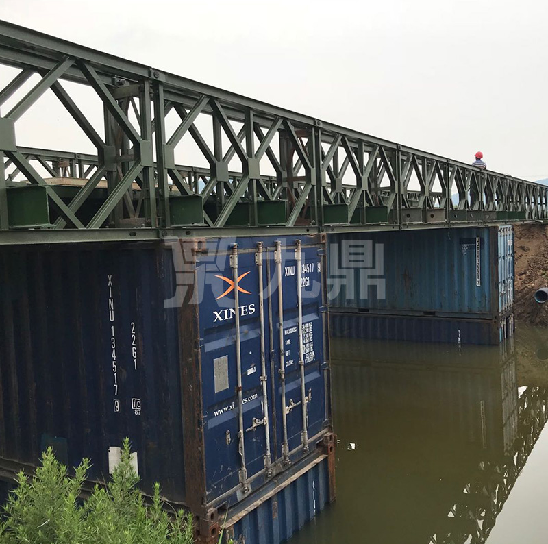 鋼棧橋 鋼棧橋